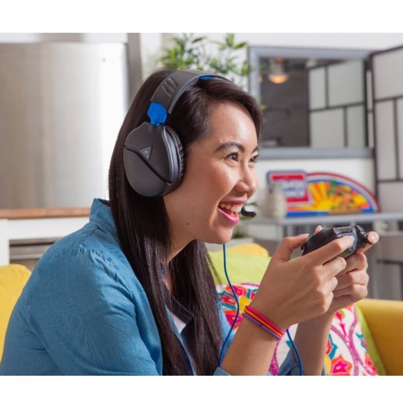 Black & Blue Turtle Beach Recon 70 Multiplatform Wired Gaming Headset - Picture 2 of 8